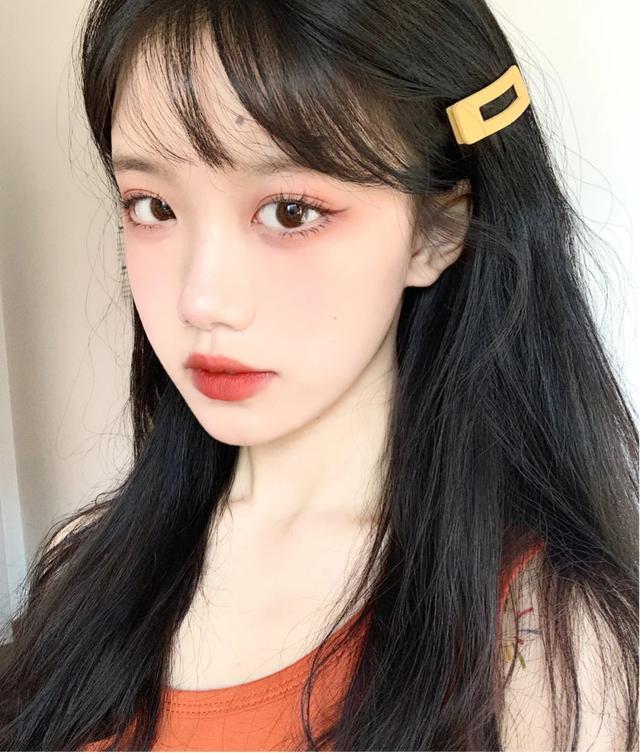 最适合夏天的四种妆容！清新娇媚不腻味，时髦女孩必备