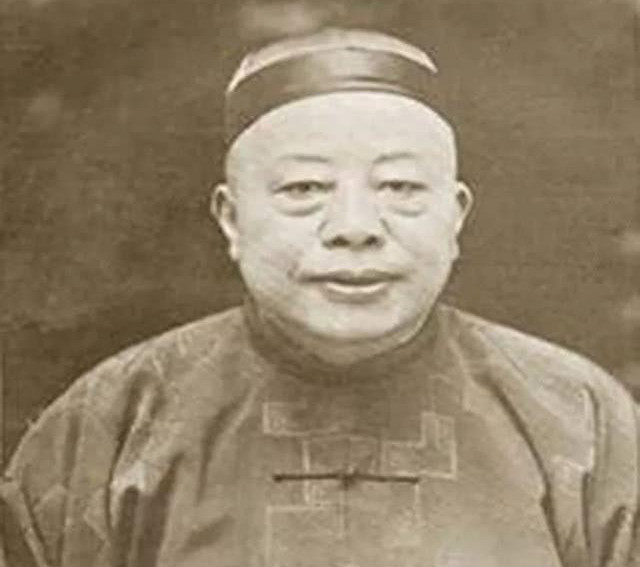 黄金荣