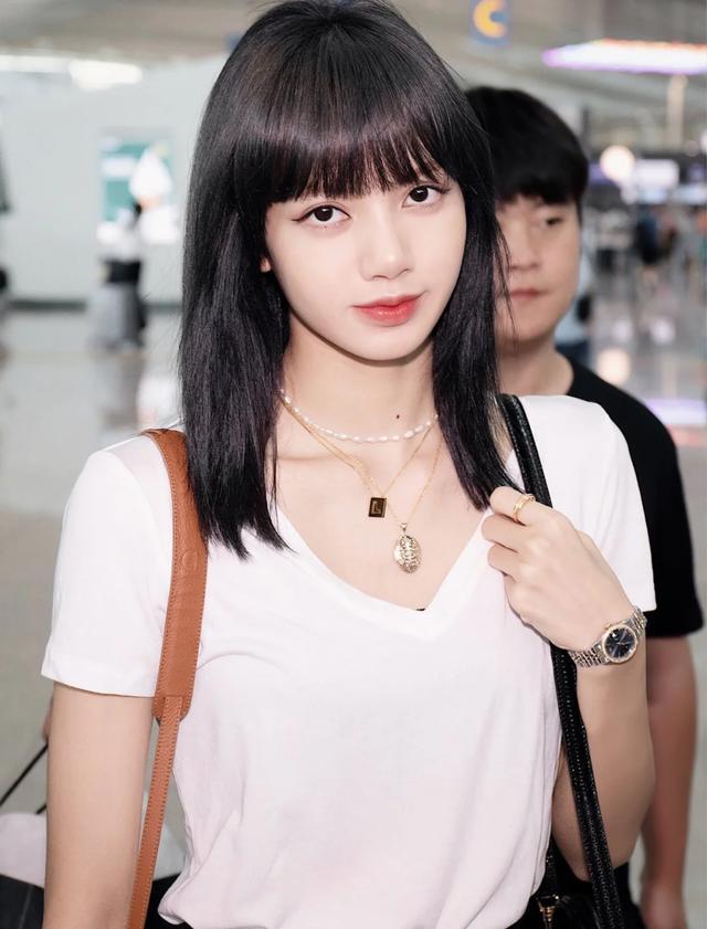 人间芭比 合集 泰国lisa人美 日本小松菜奈厌世 中国靠才华