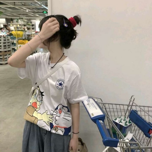 原宿风女生头像: 要努力做一个自律自信的人,多花时间
