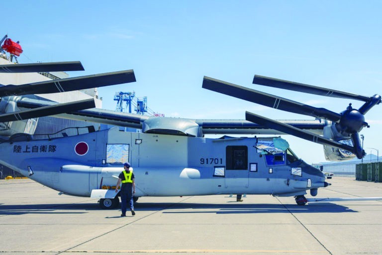 日本首批“鱼鹰”到货 强化“夺岛部队”空中突袭能力