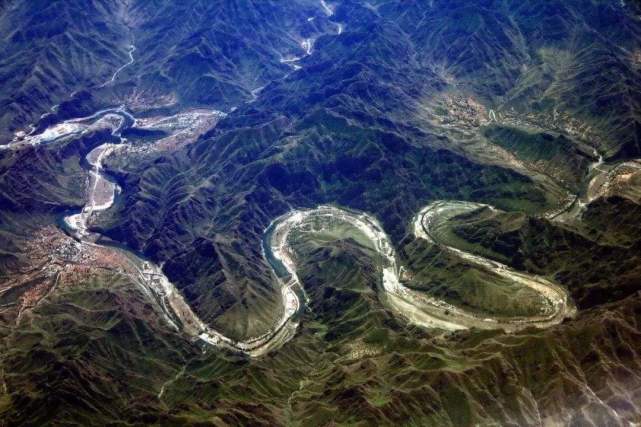 中国那么多巨型山脉,为什么只有秦岭被称为"中华龙脉"?
