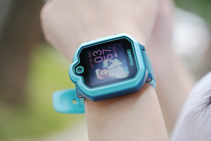 华为儿童手表3pro超能版:为儿童安全健康成长而来