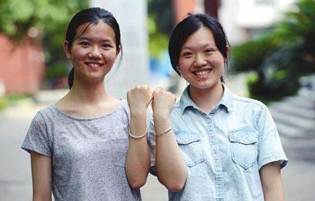 双胞胎姐妹高考差了5分,10年后成"两个世界"的人,差距