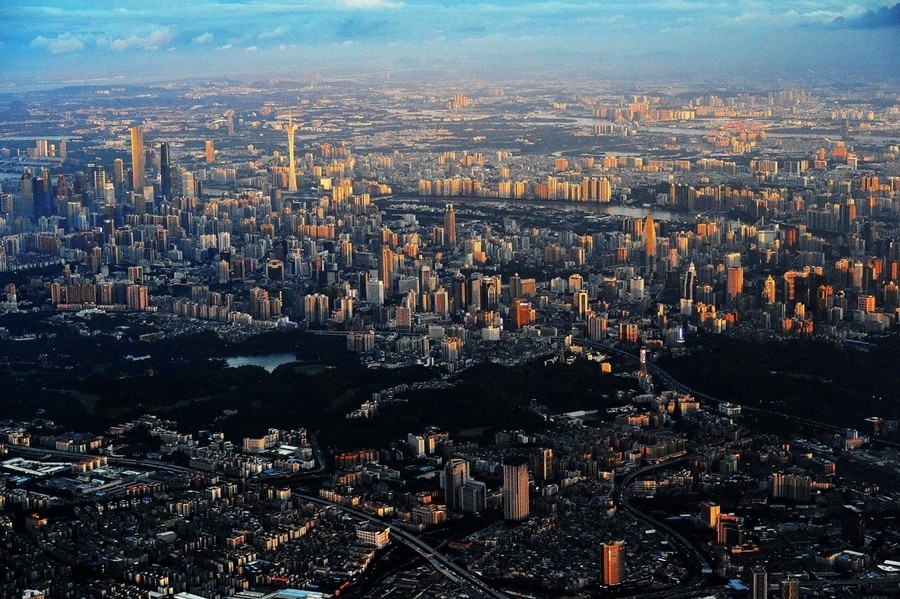 广东省本地人口有多少_广东省有多少个市(2)