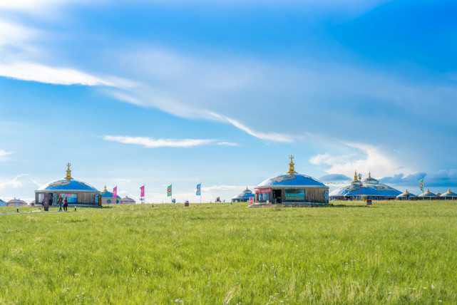 七月旅游去哪里:内蒙古作为大草原的天堂,这些理由让