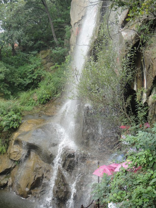 大圣故里:连云港花果山水帘洞,真是猴山吗?