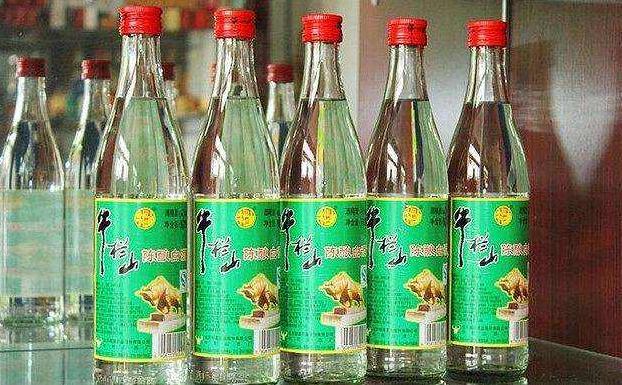 牛二明明是公认的勾兑酒为何在生活中还那么的受欢迎