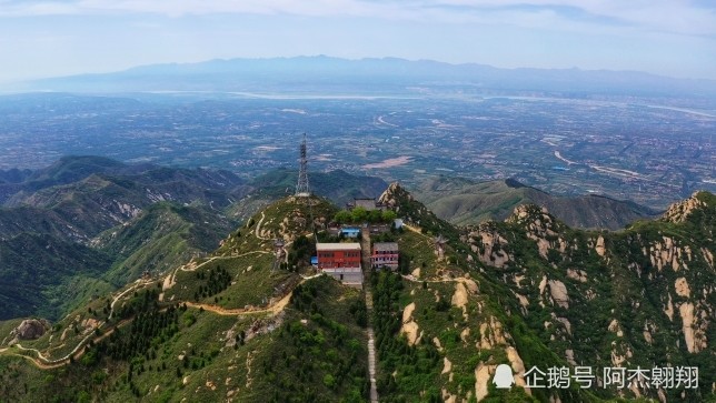 河南三门峡灵宝娘娘山,又名女郎山,位于小秦岭最东峰!奇峰异石!