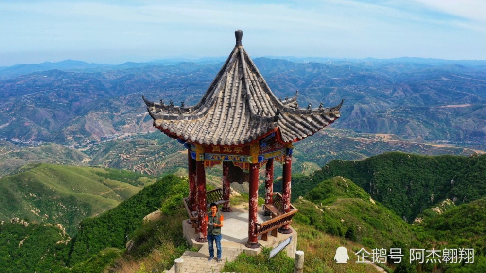 河南三门峡灵宝娘娘山,又名女郎山,位于小秦岭最东峰!奇峰异石!