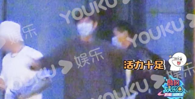 26岁当红偶像恋情曝光？深夜泡吧背醉酒女子离开，曾与张俪传绯闻腾讯新闻 7184