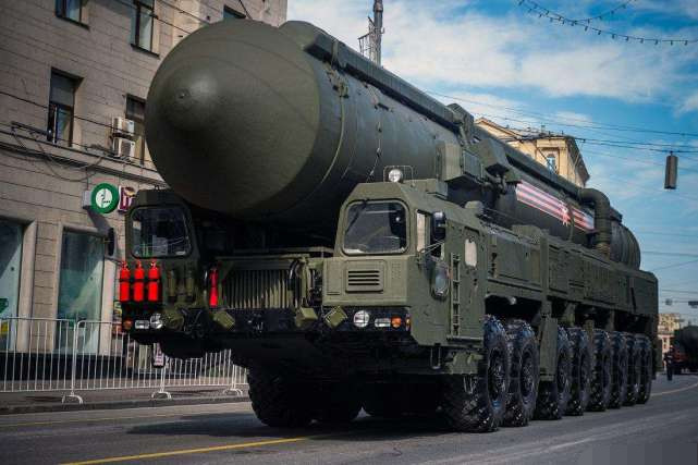 美军释放危险信号,模拟核弹落入莫斯科,俄罗斯人:想同归于尽?