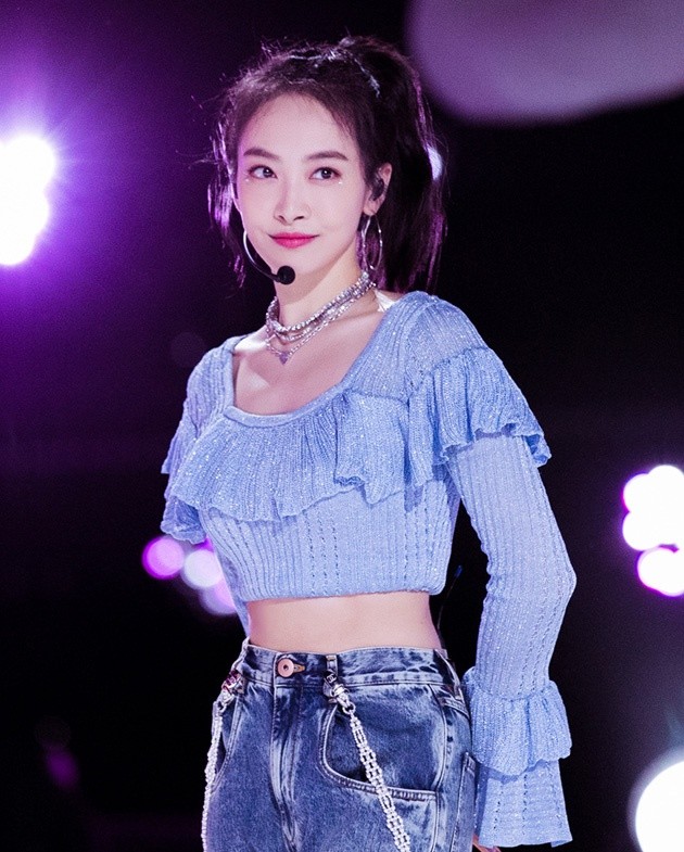 李宇春杨幂漫画刘海vs宋茜女团马尾 今夏最火发型来咯