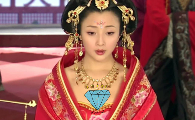 都说郑爽太瘦演不了"杨贵妃",定妆照曝光后,网友:本尊