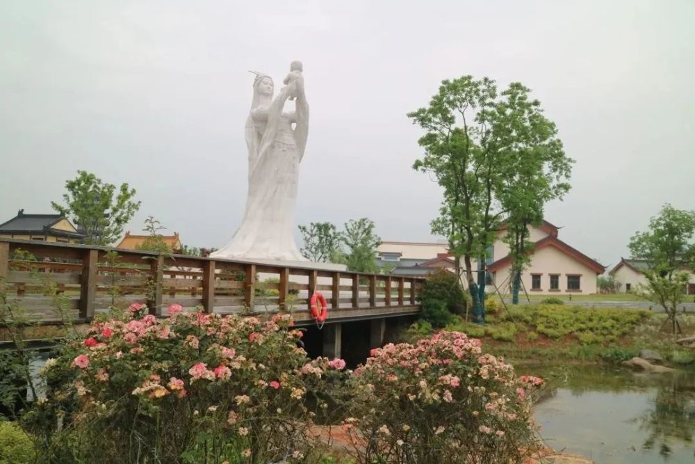 金湖尧想国:五月未央,花开嫣然