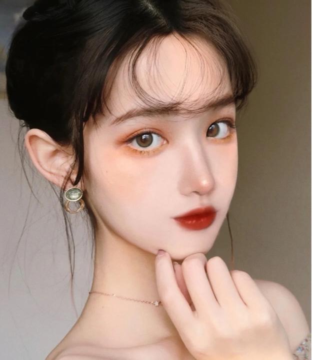 今年夏天超火的“无辜”妆，上脸以后又纯又欲，你就是小仙女本人