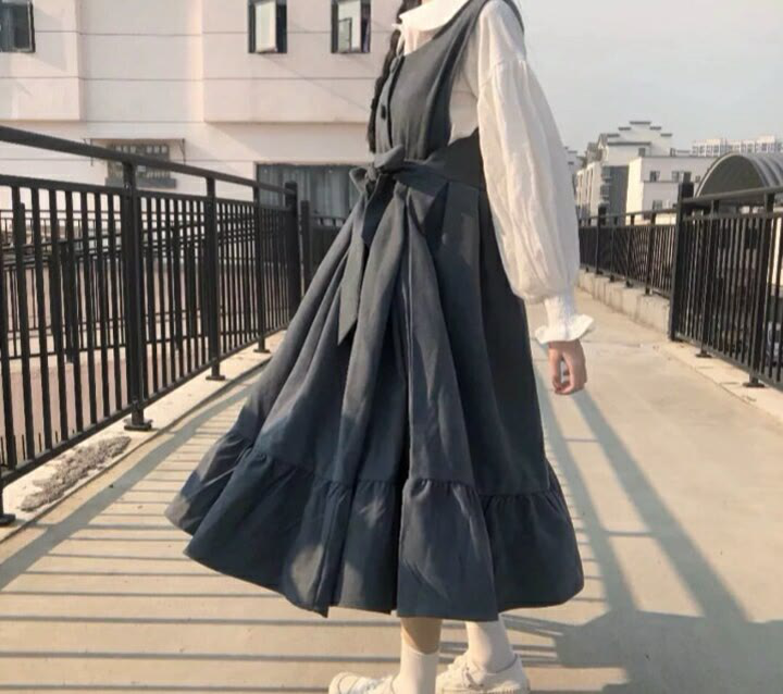 不露脸女生头像:很喜欢却不能在一起,像含着柠檬想尝到甜!