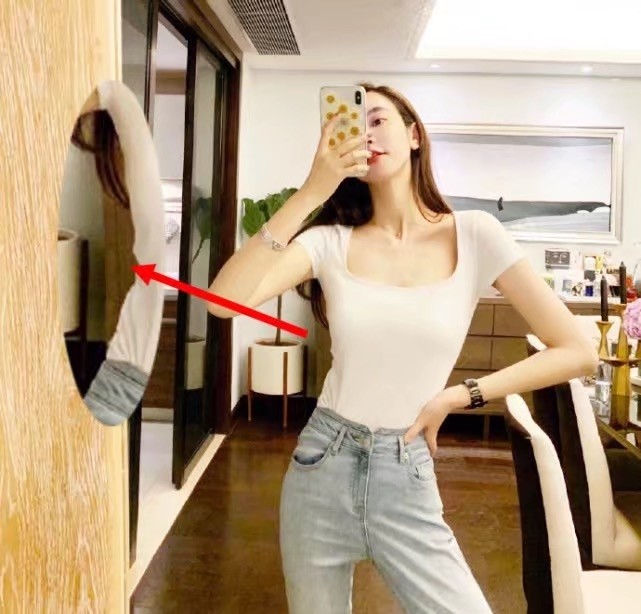 张大奕现身直播间再引争议,小腹隆起明显被疑怀孕