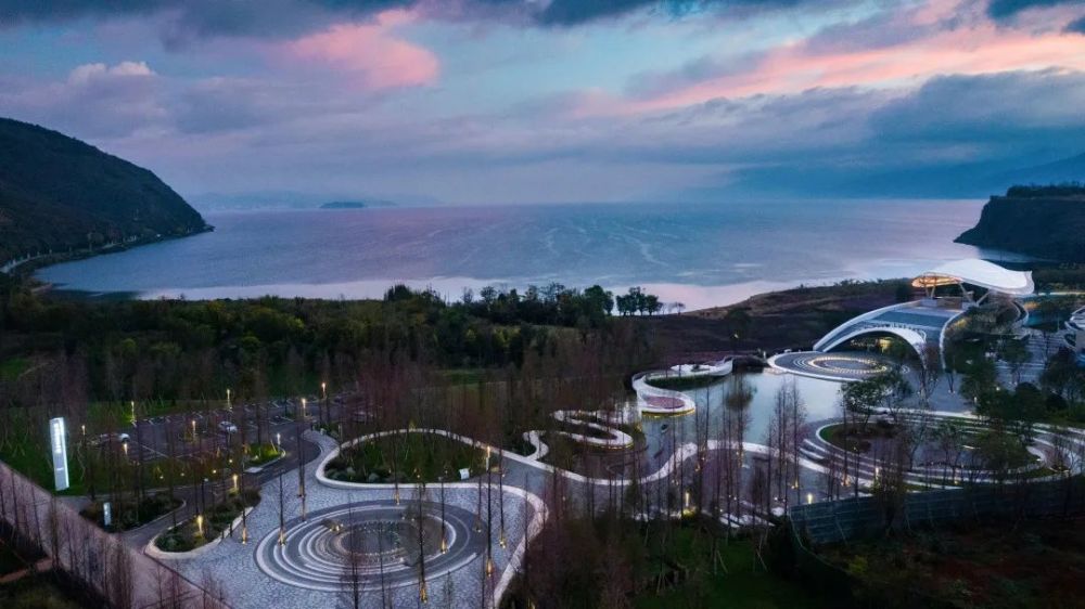 抚仙湖星空小镇×是一池碧水荡心间,更是回归自然的诗意生活—aecom