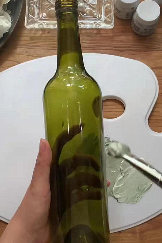 有种改造叫美术生手下的酒瓶开局玩呢成品买不起的艺术