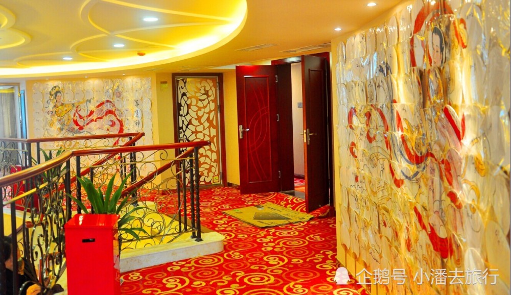 长江三峡游轮——华夏神女2号游轮实景图