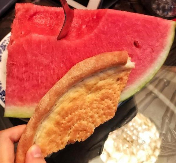 西瓜配馕