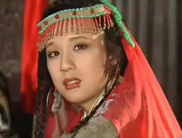 63岁"第一古典美人"李建群去世,因一颗痣成名,与导演同居28年没领证