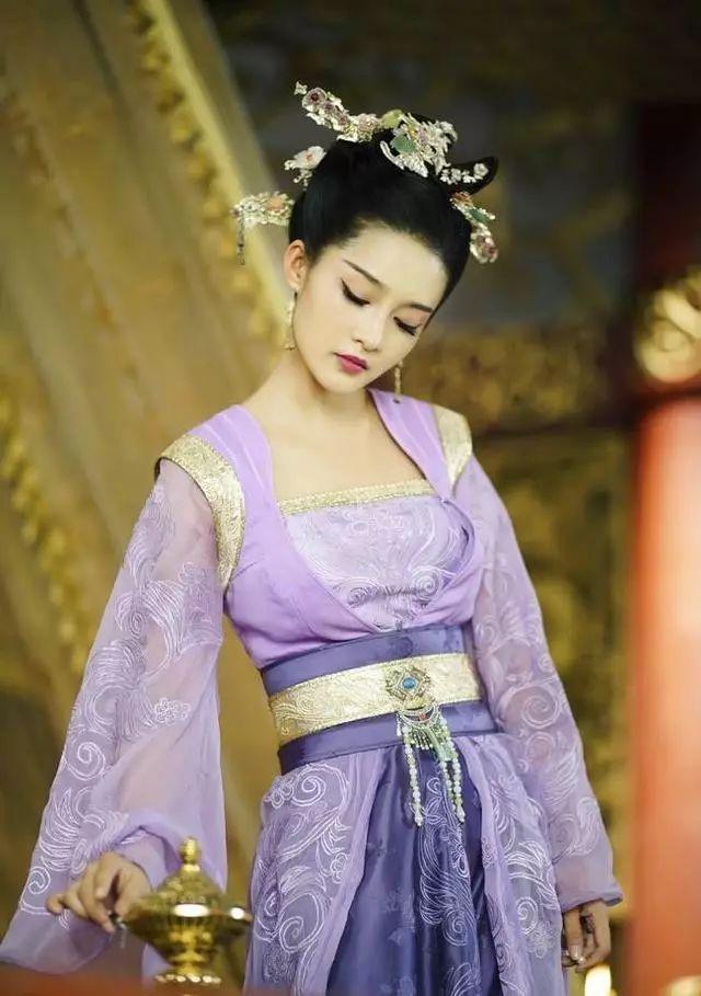 李沁 《楚乔传》中的"淳儿公主" 很多人都说是最美的女二号 李沁的