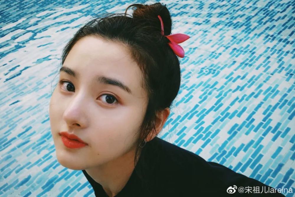 不愧是宋茜，新专辑的造型比主打歌还让人上头？