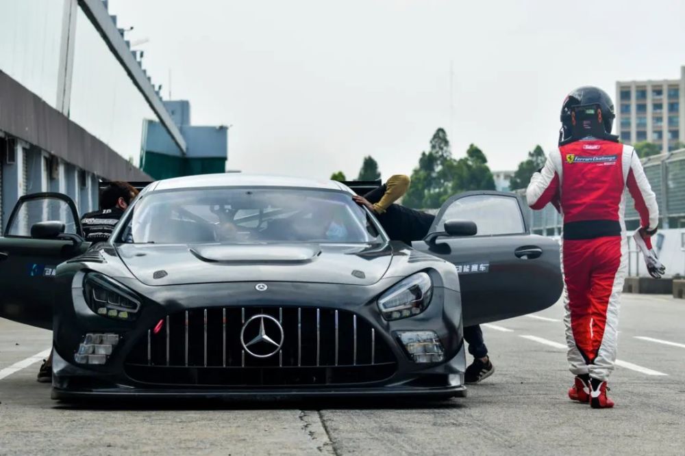 珠海圈速1分35!tkr动能车队国内首测新款梅赛德斯amg gt3 evo赛车