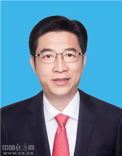 邓群策任湖南省政府秘书长 王群不再担任(图|简历)