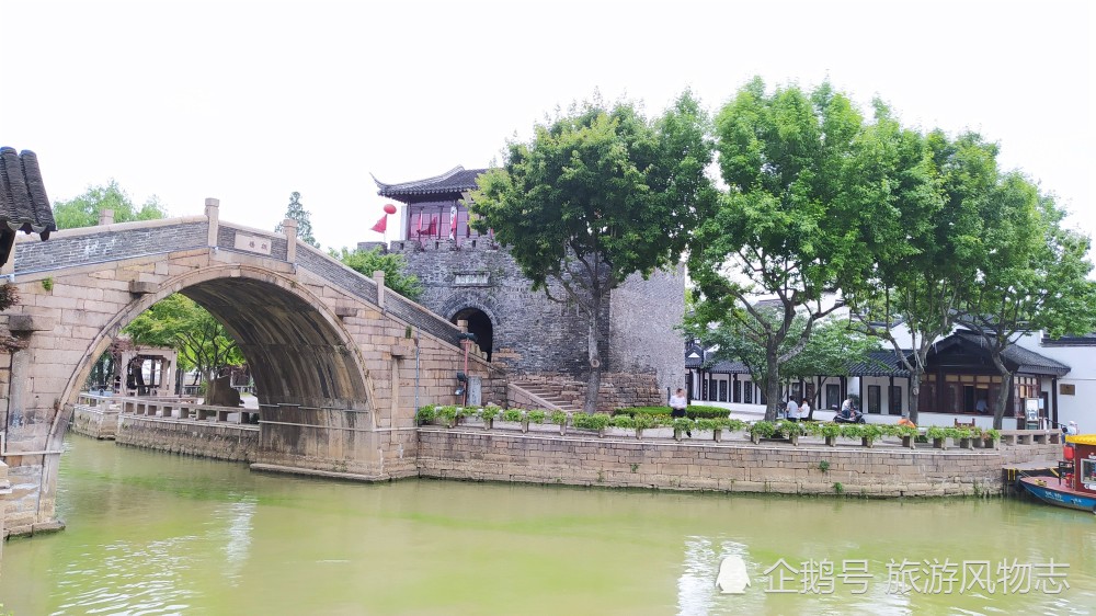 姑苏城外寒山寺,枫桥风景名胜区,因为唐代的一首诗而名扬天下