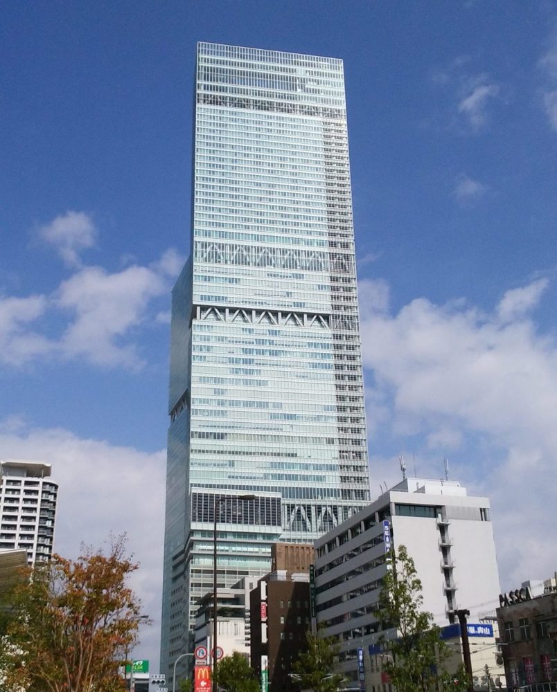 日本唯一超高层大楼:耗资50亿称霸日本6年,却输给62年前的铁塔