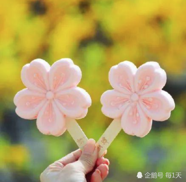 玉渊潭樱花造型雪糕. (来自:每1天)
