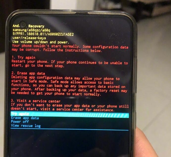 大量三星手机系统崩溃 出现黑屏,乱码,无限重启