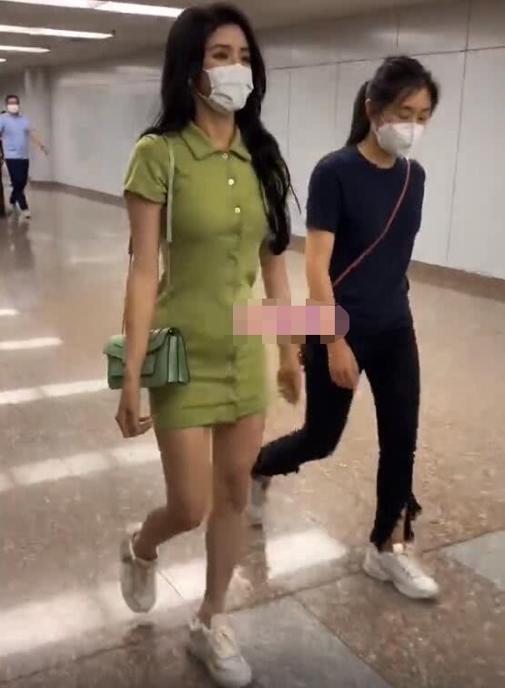 有种身材叫青你2的蔡卓宜，瘦是真的瘦，身材比例却让人一言难尽