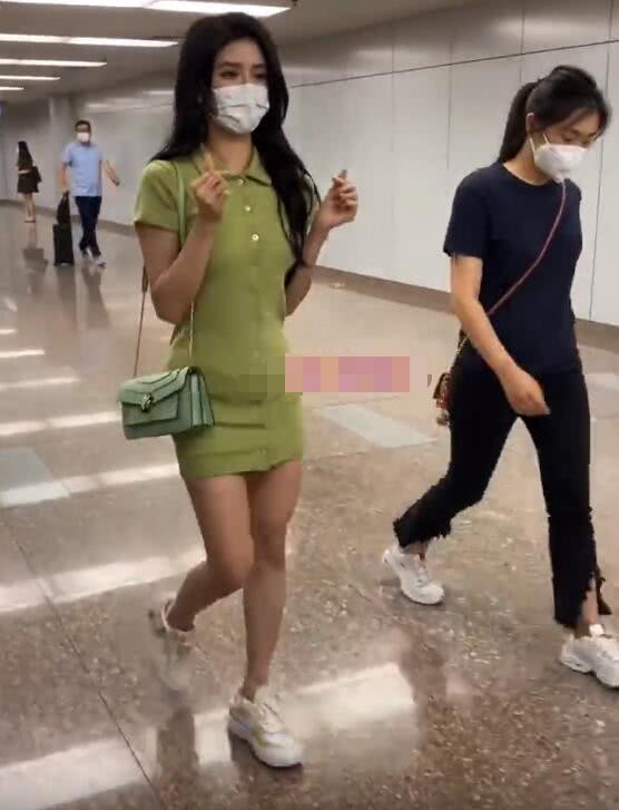 有种身材叫青你2的蔡卓宜，瘦是真的瘦，身材比例却让人一言难尽