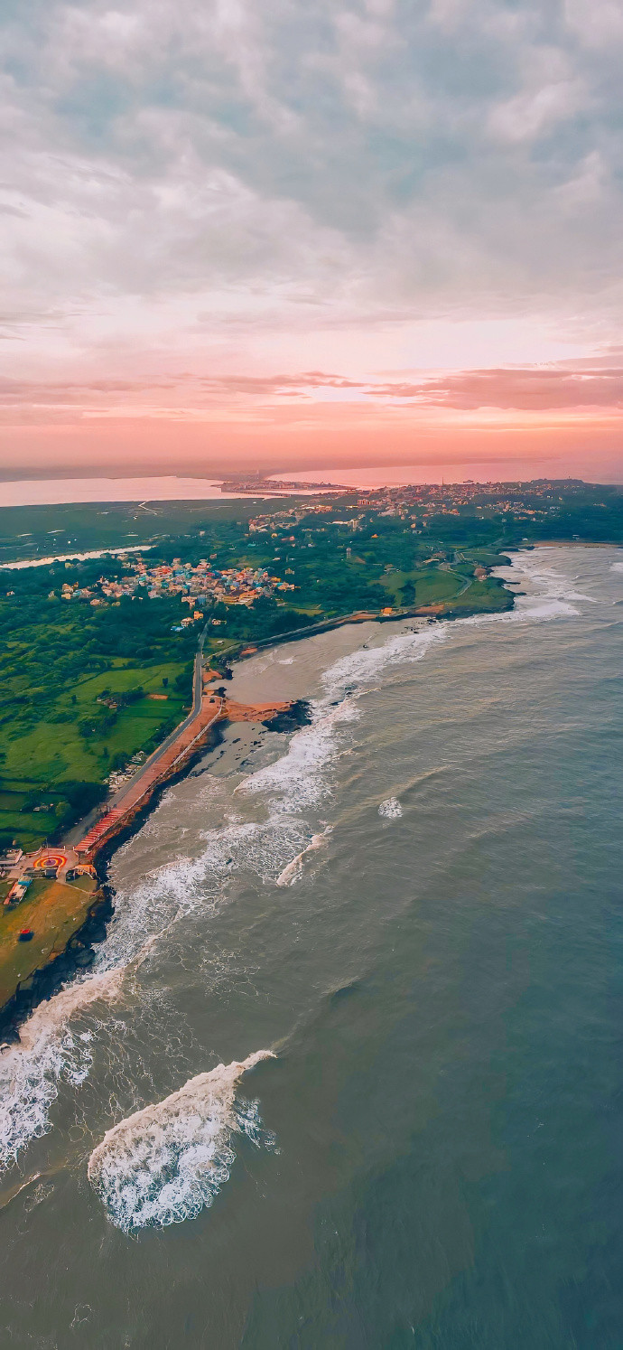 现在合体变身钛合金狗眼闪瞎你们