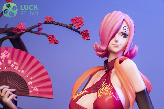 luck国韵女神海贼王蕾玖手办