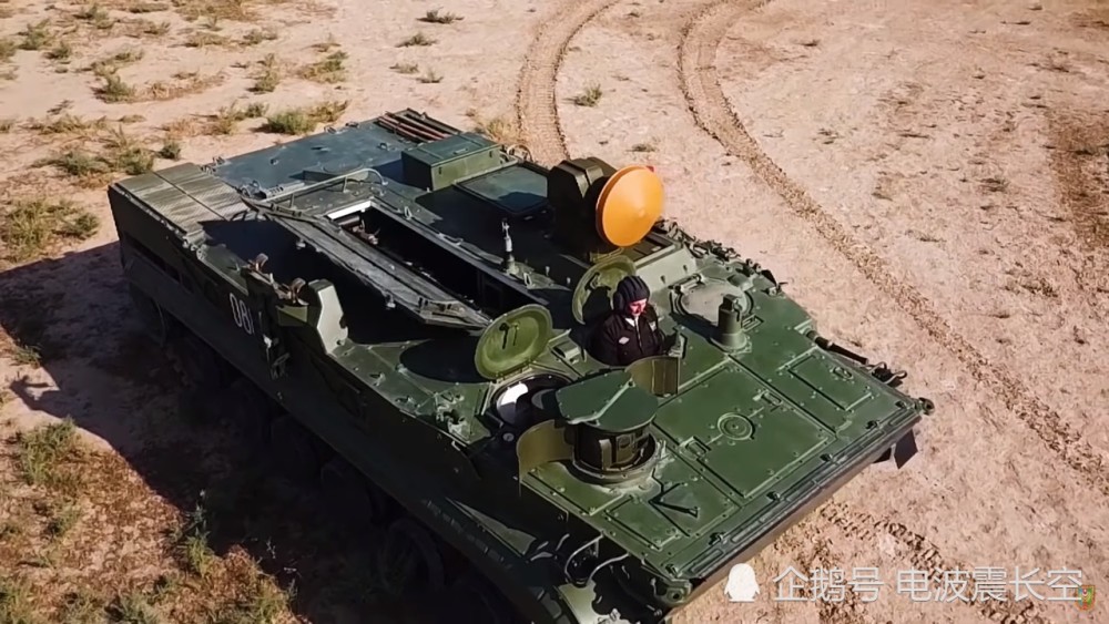 反坦克导弹发射车 腾讯网