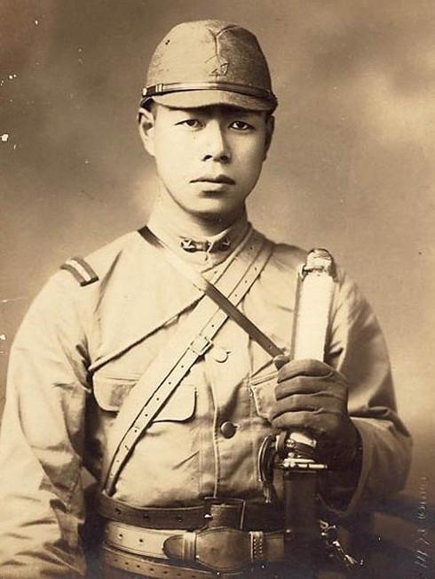 38张,二战日本军人老照片:身材矮小,装备精良