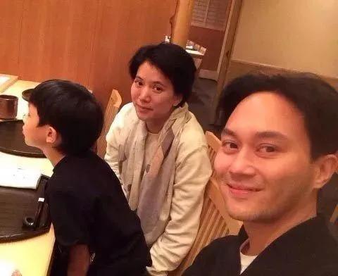 "港姐"袁咏仪与富豪的往事,张智霖真的不介意吗?