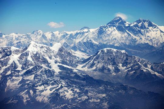 我国勇士时隔60年重回珠峰之巅,满足这3个条件,你也可以!