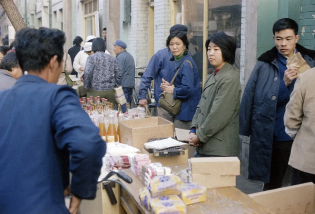 老照片:上世纪八十年代初的中国百姓