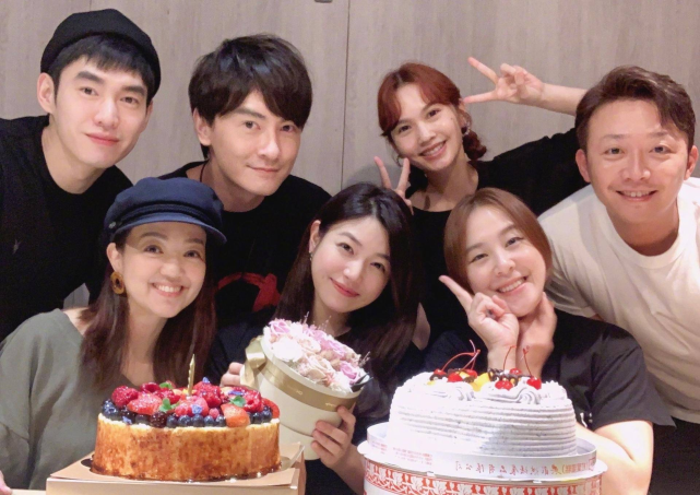 陈妍希提前庆祝生日,杨丞琳郑元畅皆出席,却未见陈晓