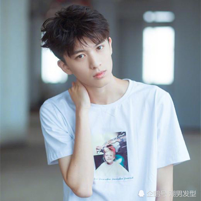 2020年男生夏季必备的10款发型,清爽又帅气!