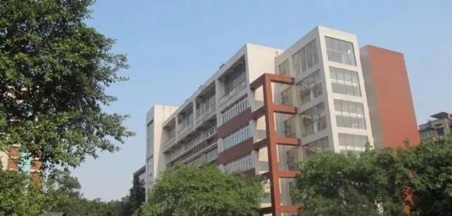 地址:重庆市大渡口区跃进路100号-14号 1 学校性质 本部公办 2 收费