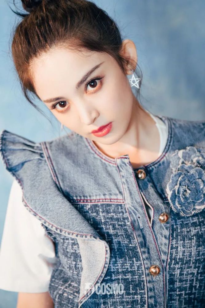 想看《喜欢你我也是》里的娜扎和王菊互换妆容