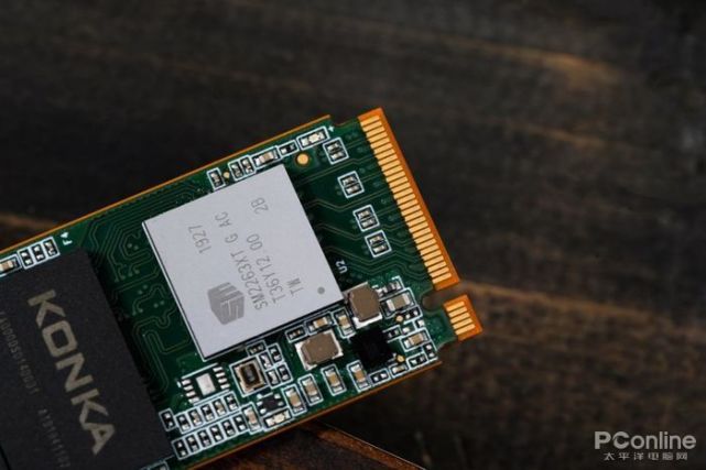 新主板别再买SATA SSD了，NVMe M.2爽多了