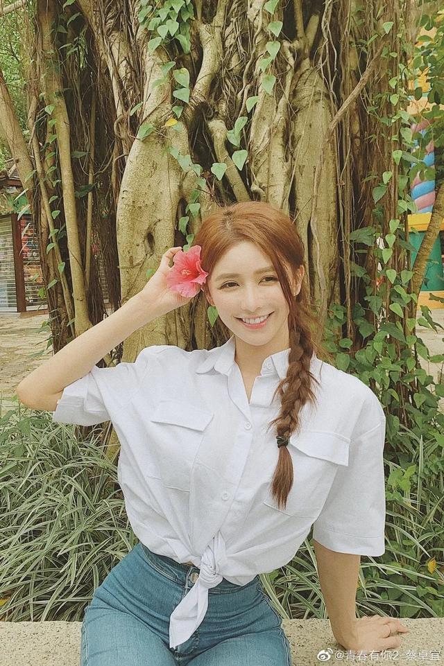 跟婧妹学的造型，竟然让我在现实世界里开了美颜？